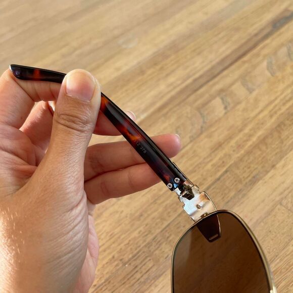 NWT Vintage Y2K‎ Aviator Sunglasses Gold & Brown Gradient Tortoiseshell Arms - Picture 7 of 8